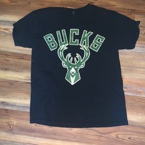 Mens Milwaukee Bucks t-shirt